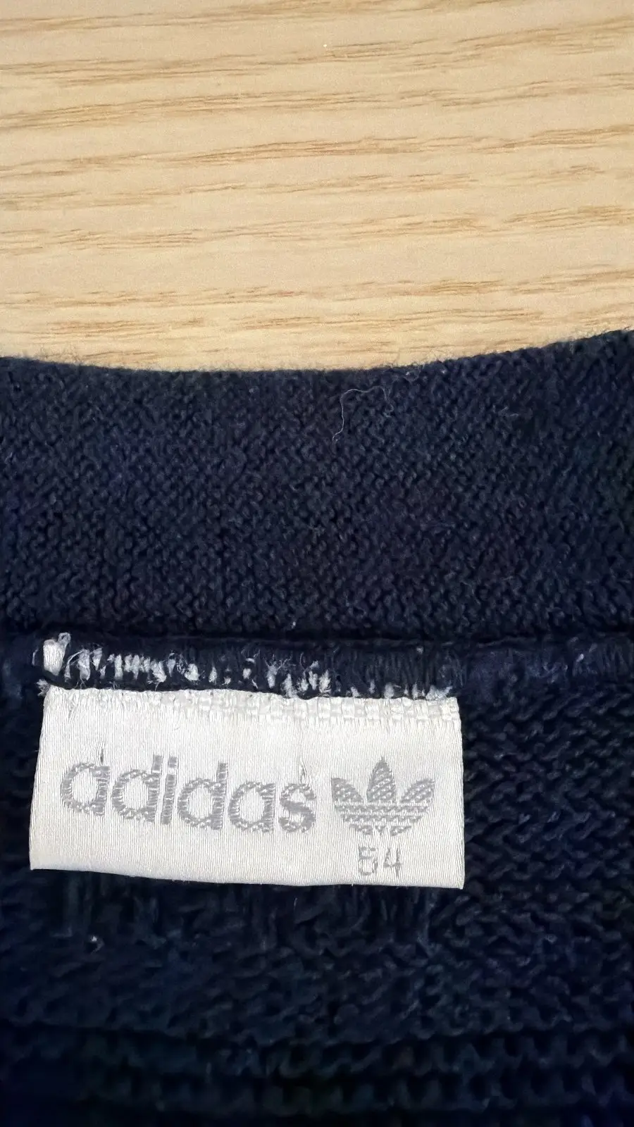 Jersey punto vintage azul marino cuello pico oversize — foto 4
