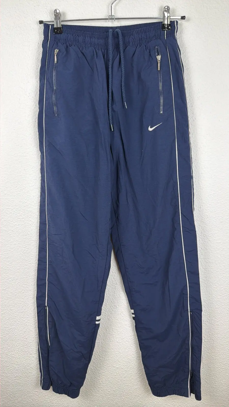 Nike pantalón chándal azul marino vintage logo bordado