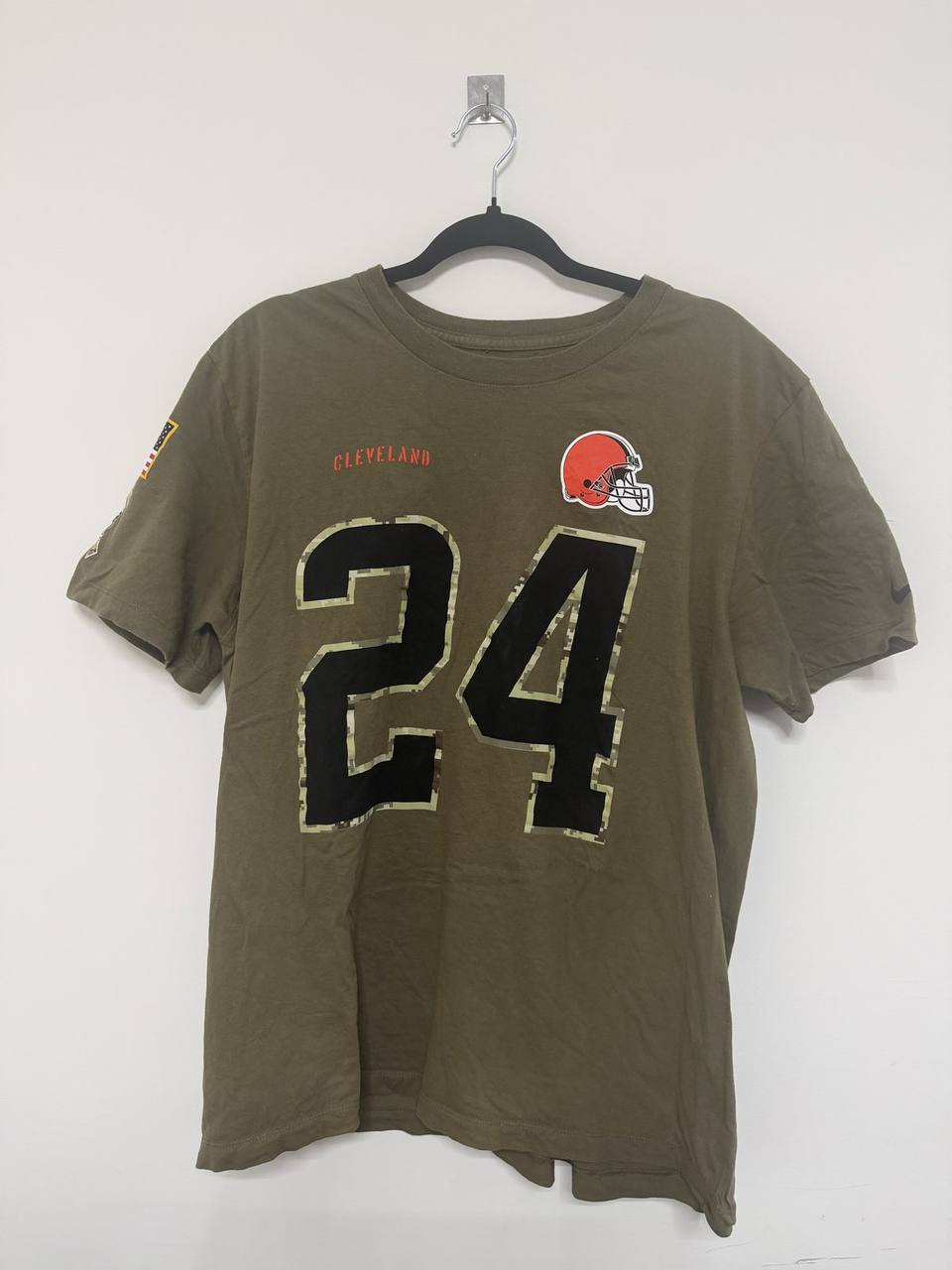 Camiseta Nike NFL Cleveland Browns Nick Chubb 24 Salute to Service Talla XL, verde militar