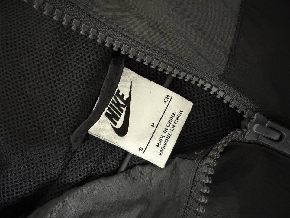 Nike cortavientos negro talla S vintage streetwear tricolor — foto 6
