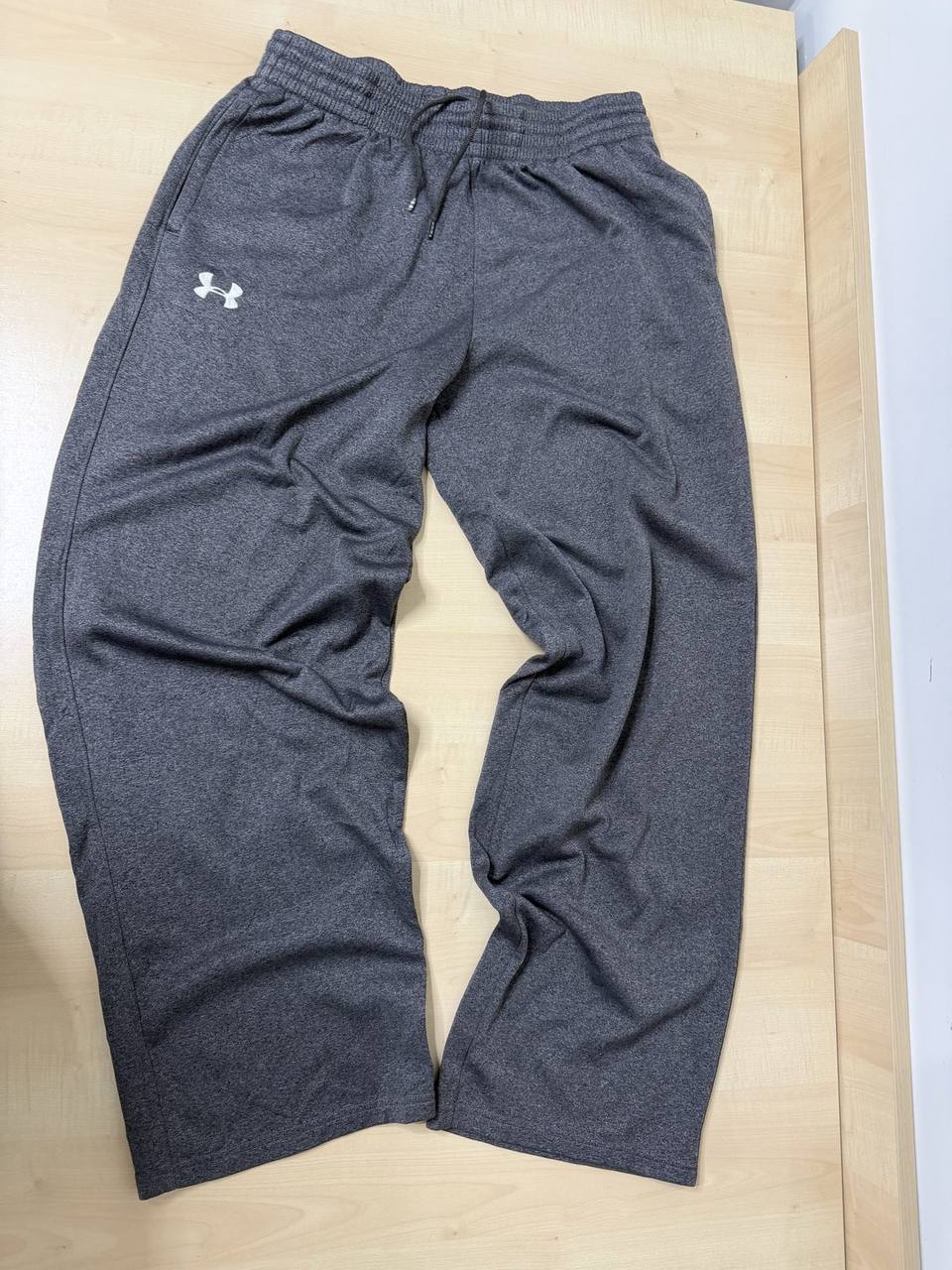 Pantalón Chándal Under Armour Gris Talla L Loose Fit / UA Grey Sweatpants