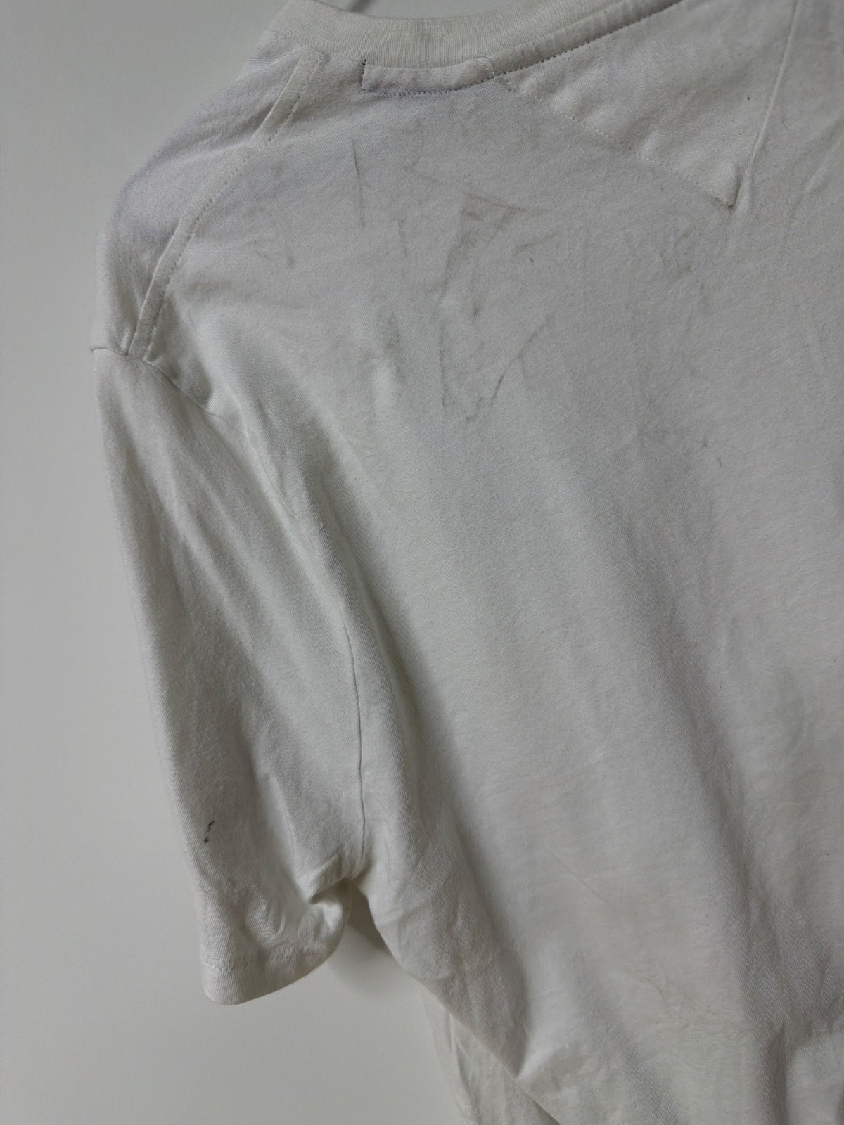 Tommy Hilfiger White V-Neck T-Shirt Basic Tee Logo Size M — foto 3
