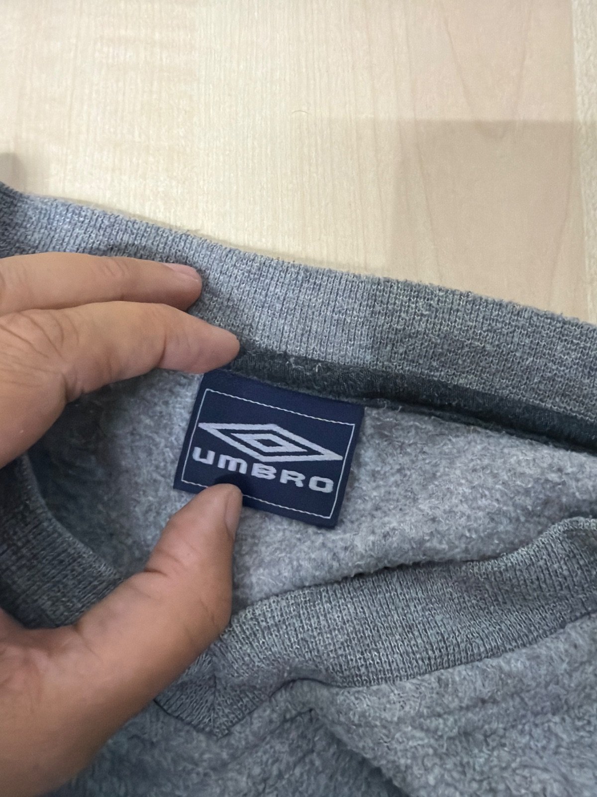 Umbro Vintage Sweatshirt Y2K Centre Logo Grey L Blokecore — foto 5