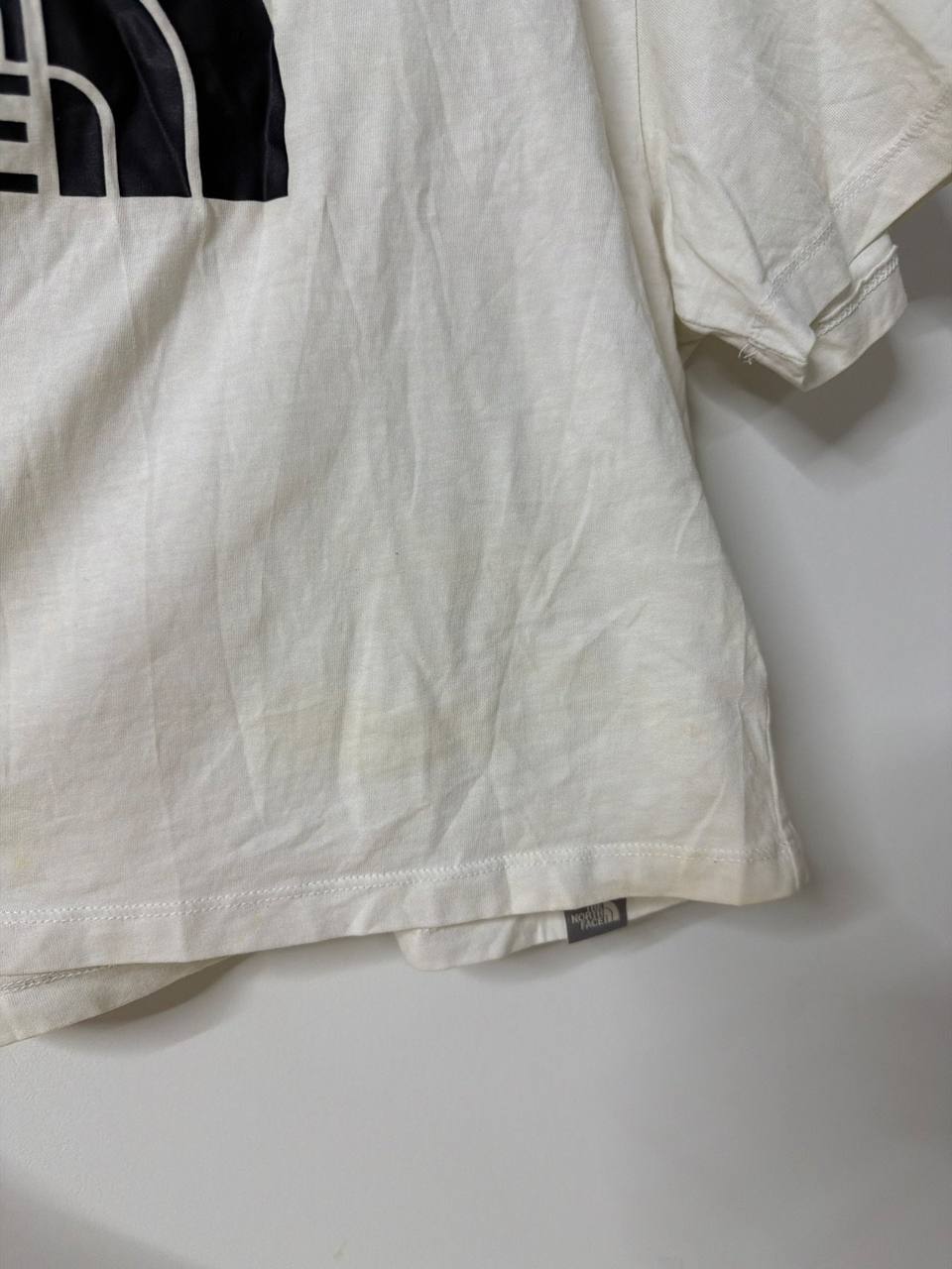 The North Face Crop Top Blanco Roto Manga Corta Streetwear — foto 2