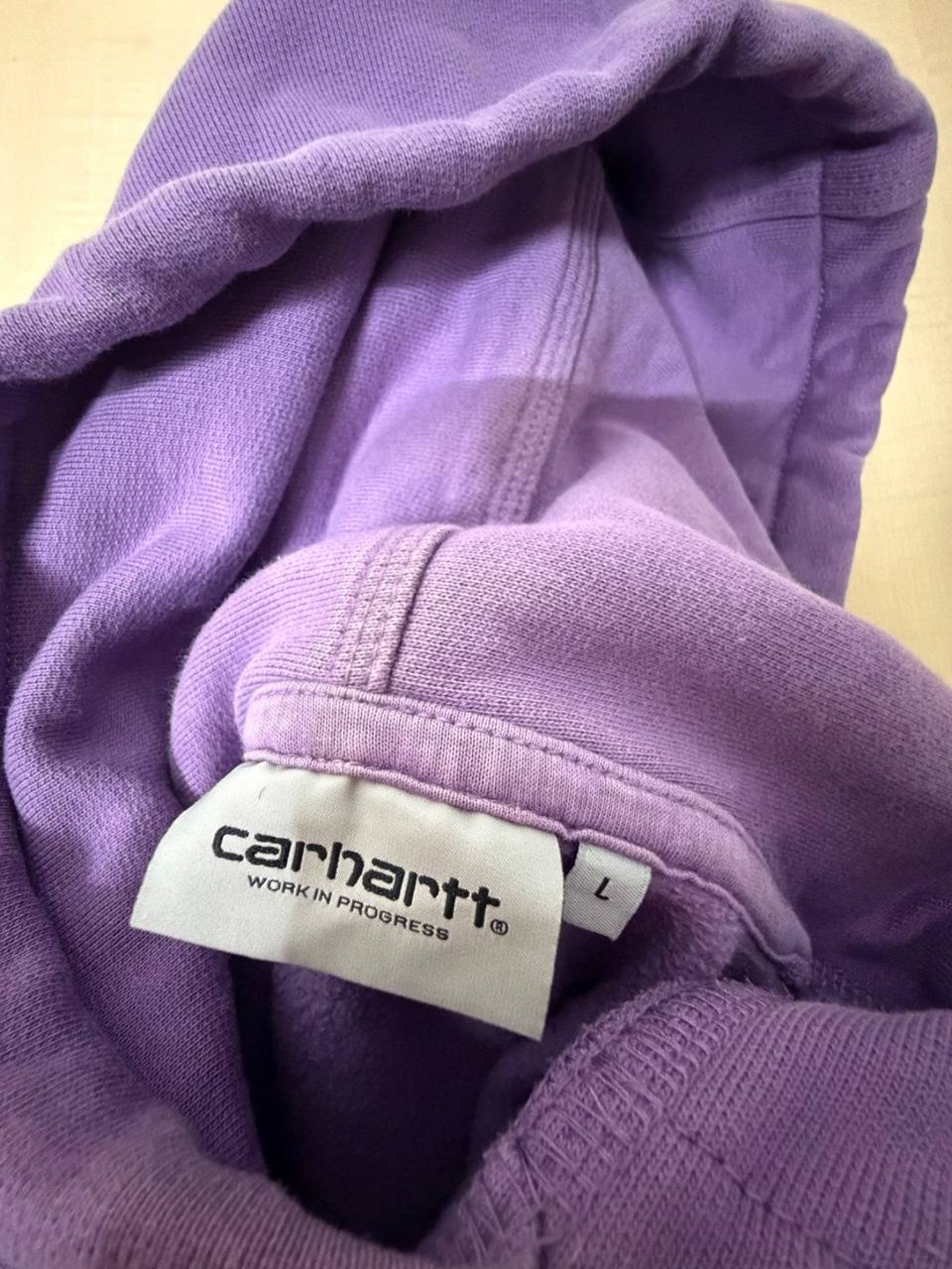 Sudadera Carhartt WIP capucha lila oversize streetwear — foto 4