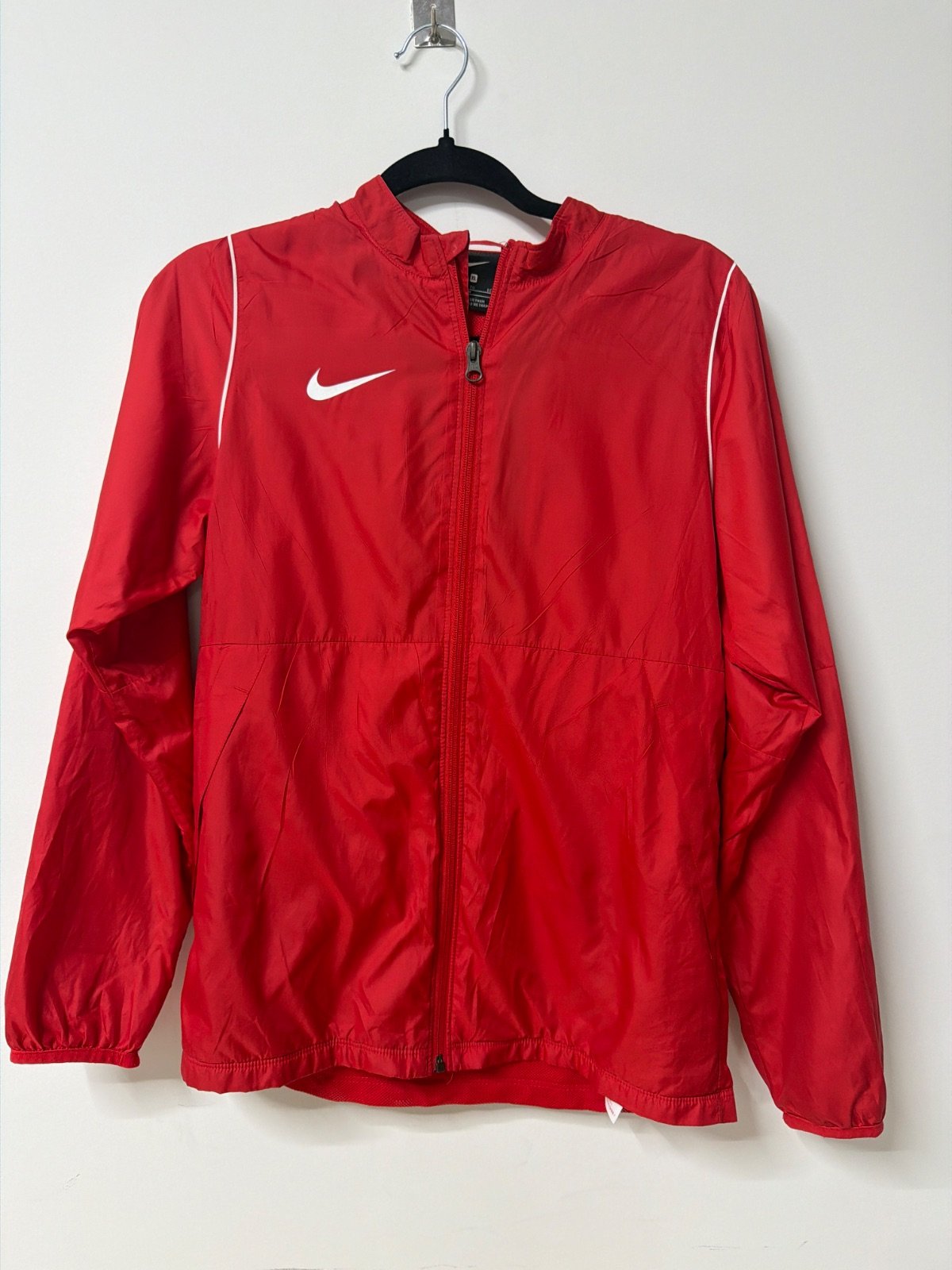 NIKE Track Jacket Red Windbreaker Youth XL 1. FC-TSG Königstein Football