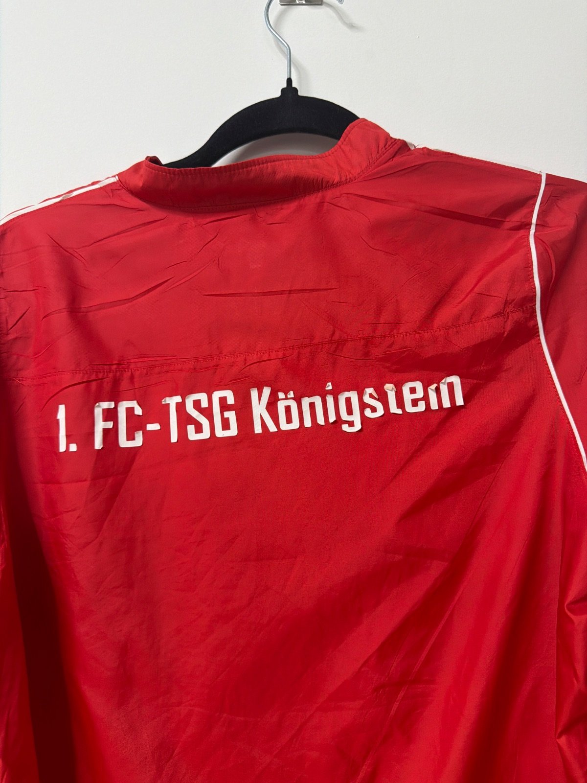 NIKE Track Jacket Red Windbreaker Youth XL 1. FC-TSG Königstein Football — foto 3