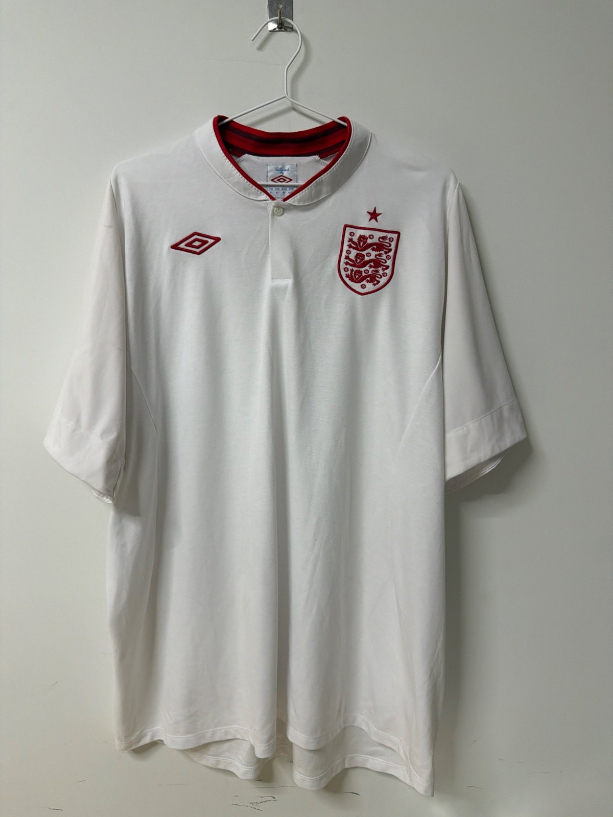 UMBRO England National Team Football Shirt 2010 Tailored Vintage Jersey