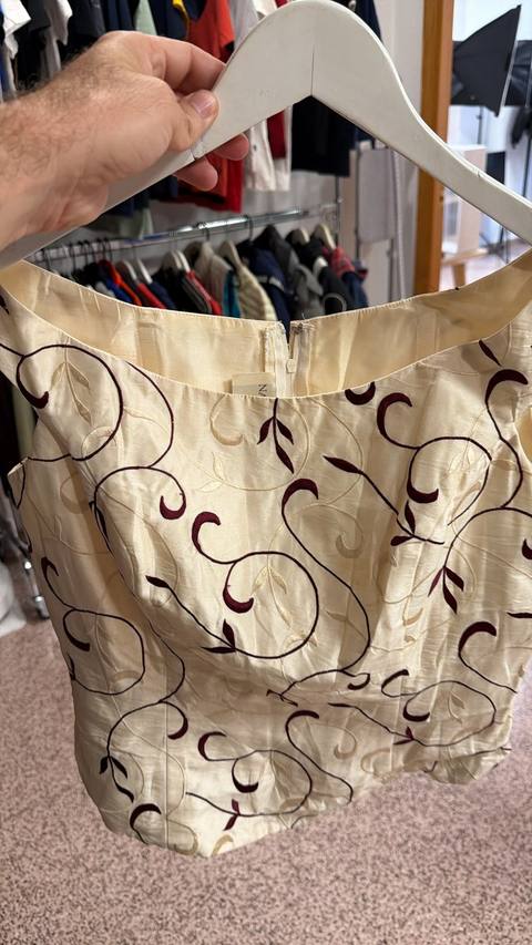 Vintage Cream Embroidered Boat Neck Top Floral Burgundy Y2K Size 46