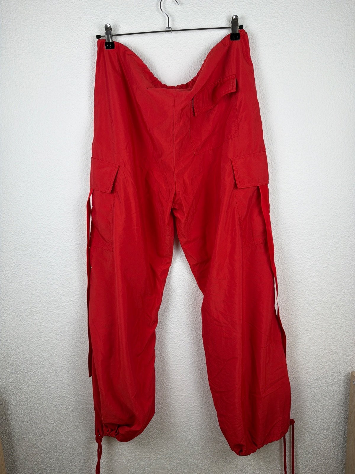 Pantalón cargo rojo paracaidista Talla M Streetwear Y2K — foto 2