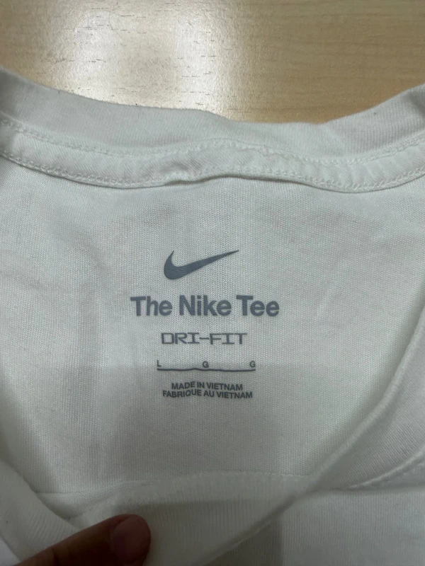 Camiseta Nike Dri-FIT Básica Blanca - Talla L — foto 5
