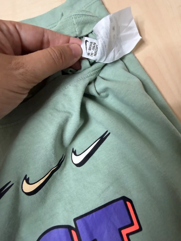 Camiseta Nike "Just Do It" Verde Salvia / Caqui - Talla S — foto 5
